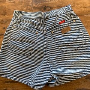 Vintage Wrangler shorts